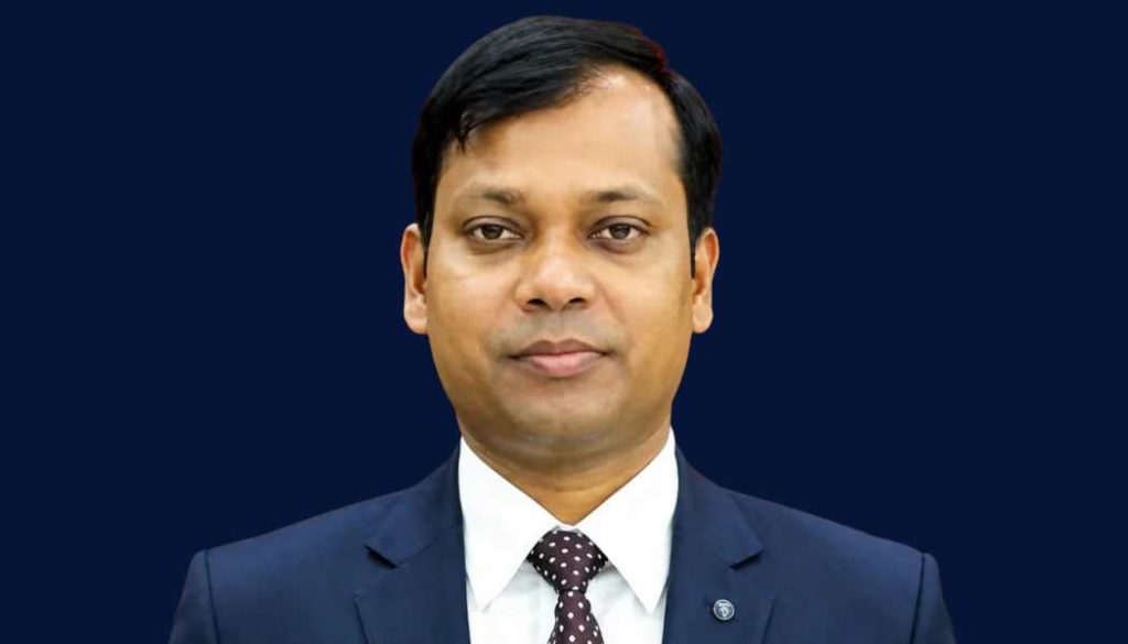 সিলেট মাজারে মাদক বন্ধ ঘোষণার একদিন পরই ডিসি সরওয়ারকে বদলি