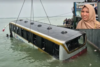 ‘বাস থেকে না নামলে আজ নির্ঘাত মারা যেতাম’