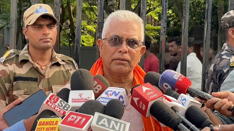 বাংলাদেশ-পাকিস্তানে গিয়ে নামাজ পড়ুন, এখানে এসব চলবে না: বিজেপি মন্ত্রী