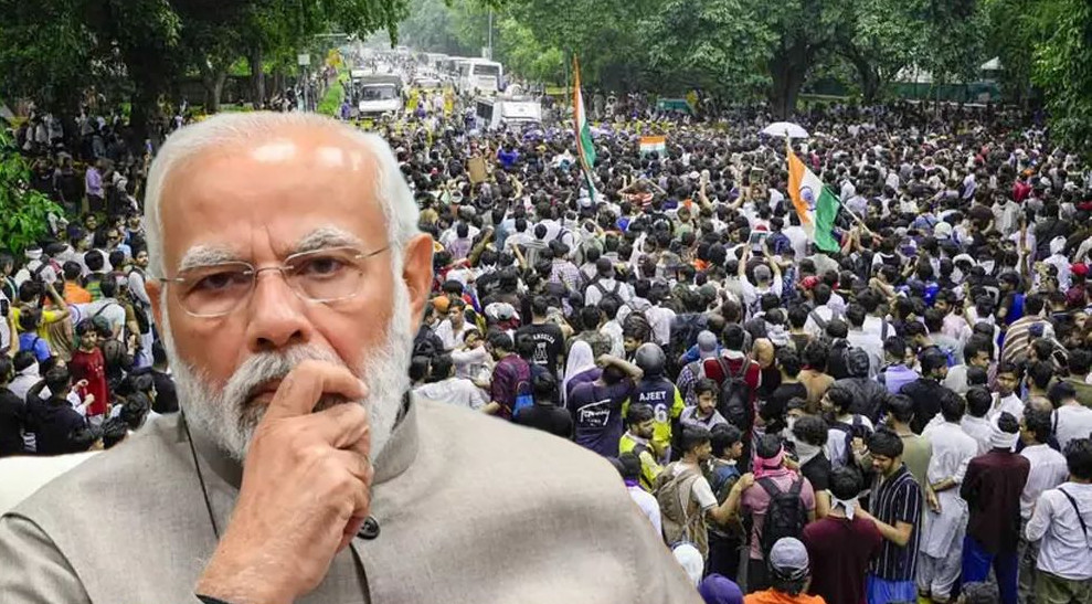 আন্দোলনে কাঁপছে দিল্লি, চাপের মুখে মোদি সরকার
