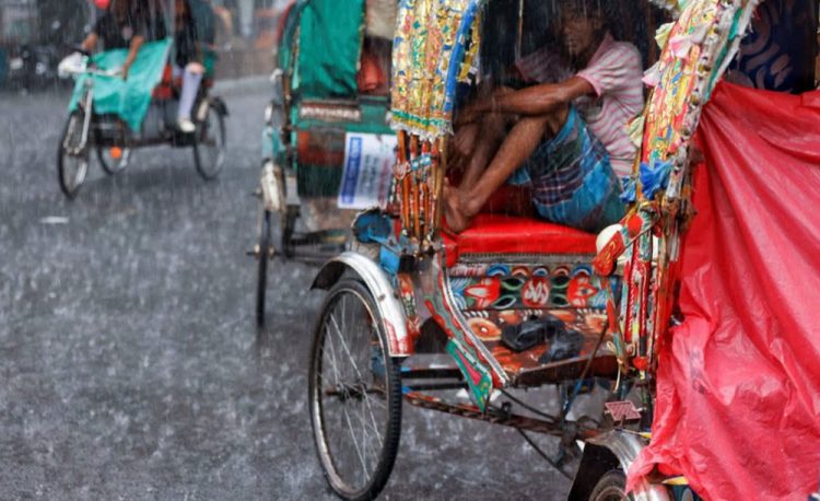 আবহাওয়া নিয়ে দুঃসংবাদ; ভারী বর্ষণ থাকবে যতদিন  