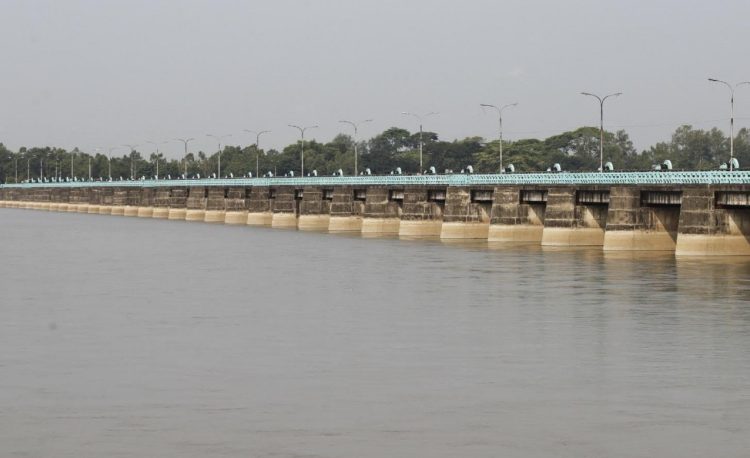 তিস্তার পানি বেড়ে বিপৎসীমার ছুঁই ছুঁই