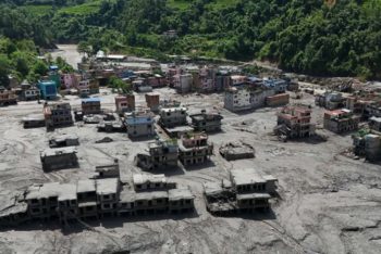 নেপালে ভয়াবহ হড়পা বানে নিহত বেড়ে ৪৬৯