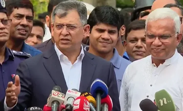 শুধু চাঁদাবাজ নয়, জড়িত পুলিশ সদস্যদেরও তালিকা হচ্ছে: স্বরাষ্ট্রমন্ত্রী