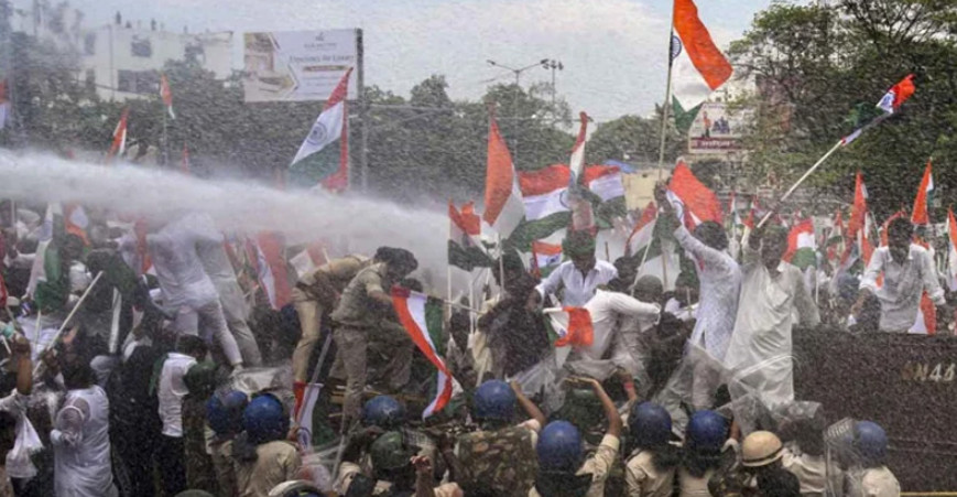 প্রশ্নফাঁসের ঘটনায় আবারও উত্তাল ভারত