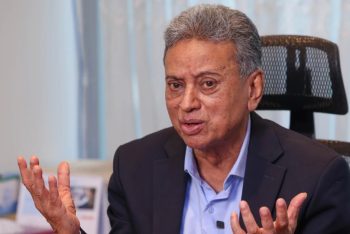গ্যাস-বিদ্যুৎ সংকট রাতারাতি মিটবে না, সময় লাগবে ন্যূনতম দুই বছর: অর্থমন্ত্রী