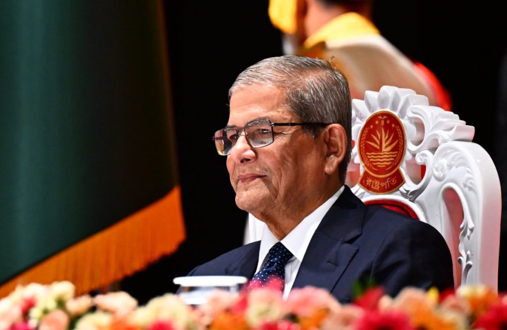 তৈরি পোশাক রপ্তানি খাতের সমস্যা দ্রুত সমাধানের আহ্বান রাষ্ট্রপতির