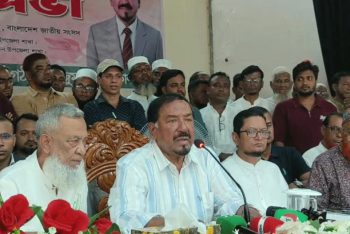 বাংলাদেশের অধিকাংশ সরকারি কর্মকর্তা চোর : স্পিকার হাফিজ উদ্দিন