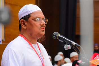 চাঁদাবাজ, সন্ত্রাসরোধে সরকার সম্পূর্ণ ব্যর্থ হয়েছে : চরমোনাই পীর