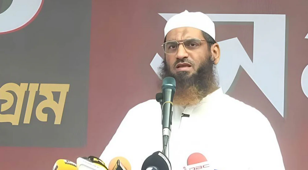 আমরা সংবিধান সংস্কার ও রাষ্ট্র মেরামতের দাবি নিয়ে মাঠে নেমেছি: মাওলানা মামুনুল হক