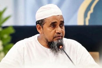 পূজায় নিরাপত্তা দেওয়া রাষ্ট্রের দায়িত্ব, তবে এতে অংশ নিলে ঈমান থাকবে না: খতীব আব্দুল মালেক