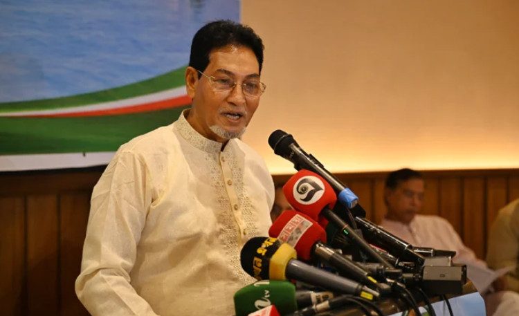 ফ্যামিলি কার্ডের কারণে তালাক বন্ধ হয়েছে: চিফ হুইপ