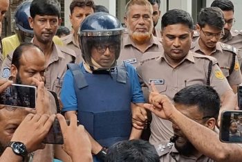 লিফট চালু থাকার পরও ছয়তলা সিঁড়ি দিয়ে ওঠানো হলো পলককে
