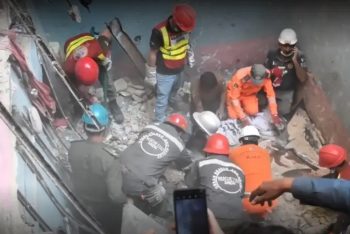 পাকিস্তানে স্কুলের ছাদ ধসে ২০ শিক্ষার্থী ও এক শিক্ষক নিহত